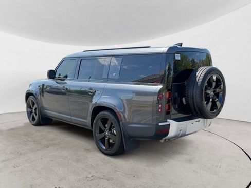 Used 2024 Land Rover Defender 130 S image 6