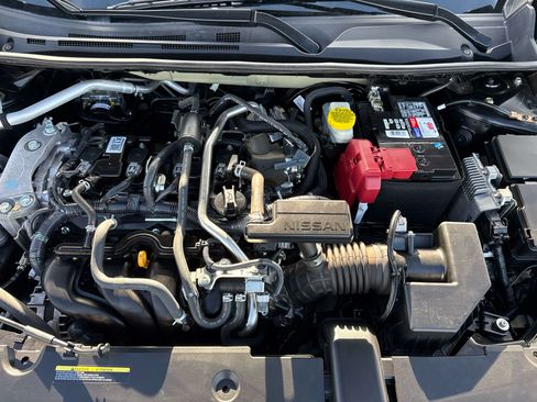Used 2022 Nissan Sentra SR w/ Midnight Edition FWD image 9