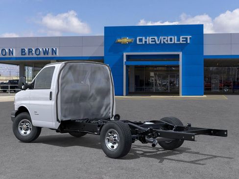 New 2025 Chevrolet Express 3500 Work Van w/ Power Convenience Package image 50