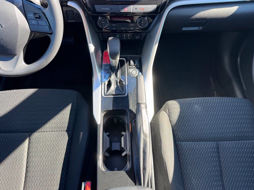 Used 2024 Mitsubishi Eclipse Cross LE AWD/4WD image 17