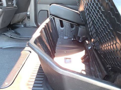 Used 2023 GMC Sierra 1500 AT4 w/ AT4 Premium Package image 27