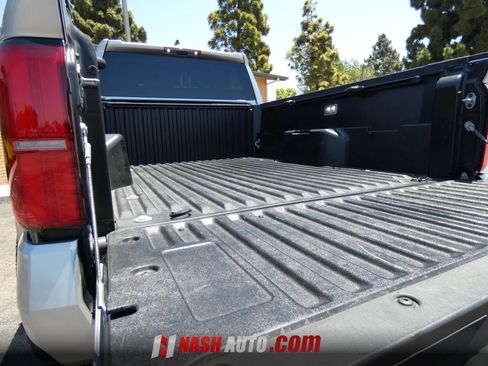 Used 2025 Toyota Tacoma TRD Sport RWD image 30