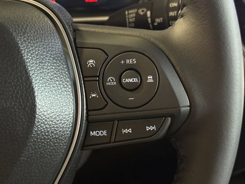 New 2026 Toyota Corolla Cross XLE FWD image 30