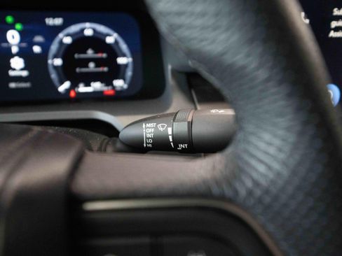 Used 2024 Toyota Tacoma TRD Off-Road AWD/4WD image 14