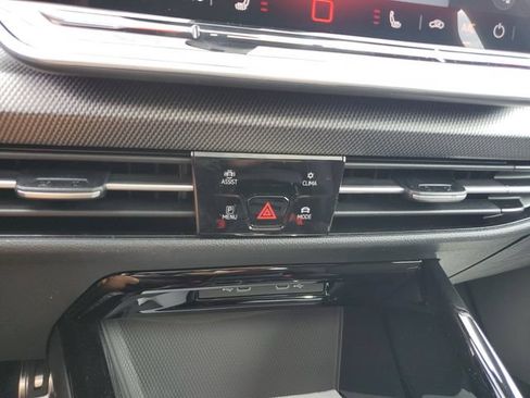 New 2026 Volkswagen GTI SE FWD image 28