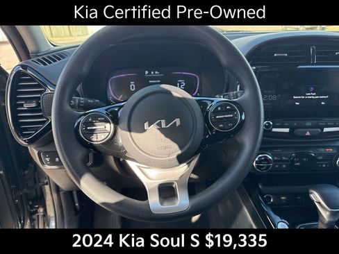 Certified 2024 Kia Soul S image 11