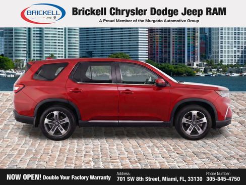 Used 2025 Honda Pilot EX-L image 19