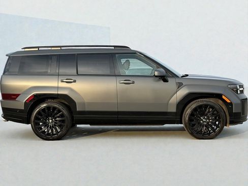 Used 2024 Hyundai Santa Fe Calligraphy image 2