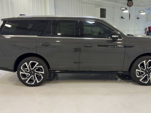 New 2026 Lincoln Navigator Black Label image 2