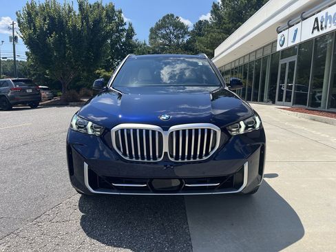 Certified 2026 BMW X5 sDrive40i image 3
