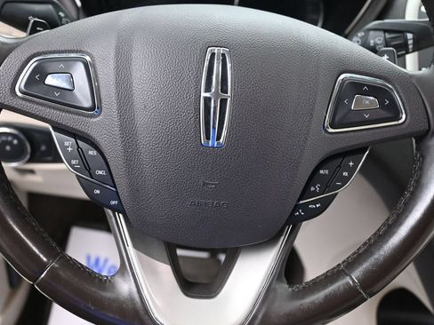 Used 2018 Lincoln MKC Reserve w/ Lincoln MKC Climate Package AWD/4WD image 13