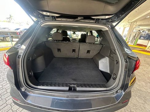 Used 2023 Chevrolet Equinox LT image 32