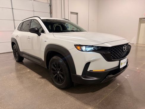 Used 2025 MAZDA CX-50 AWD 2.5 Hybrid w/ Premium Pkg image 3