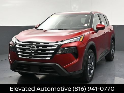 Certified 2026 Nissan Rogue SV FWD image 3