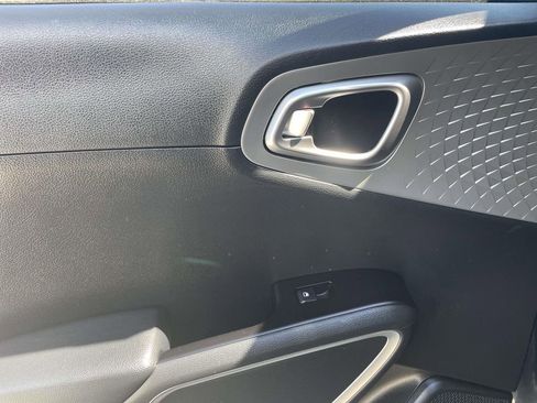 Used 2023 Kia Soul LX w/ Option Group 015 image 11