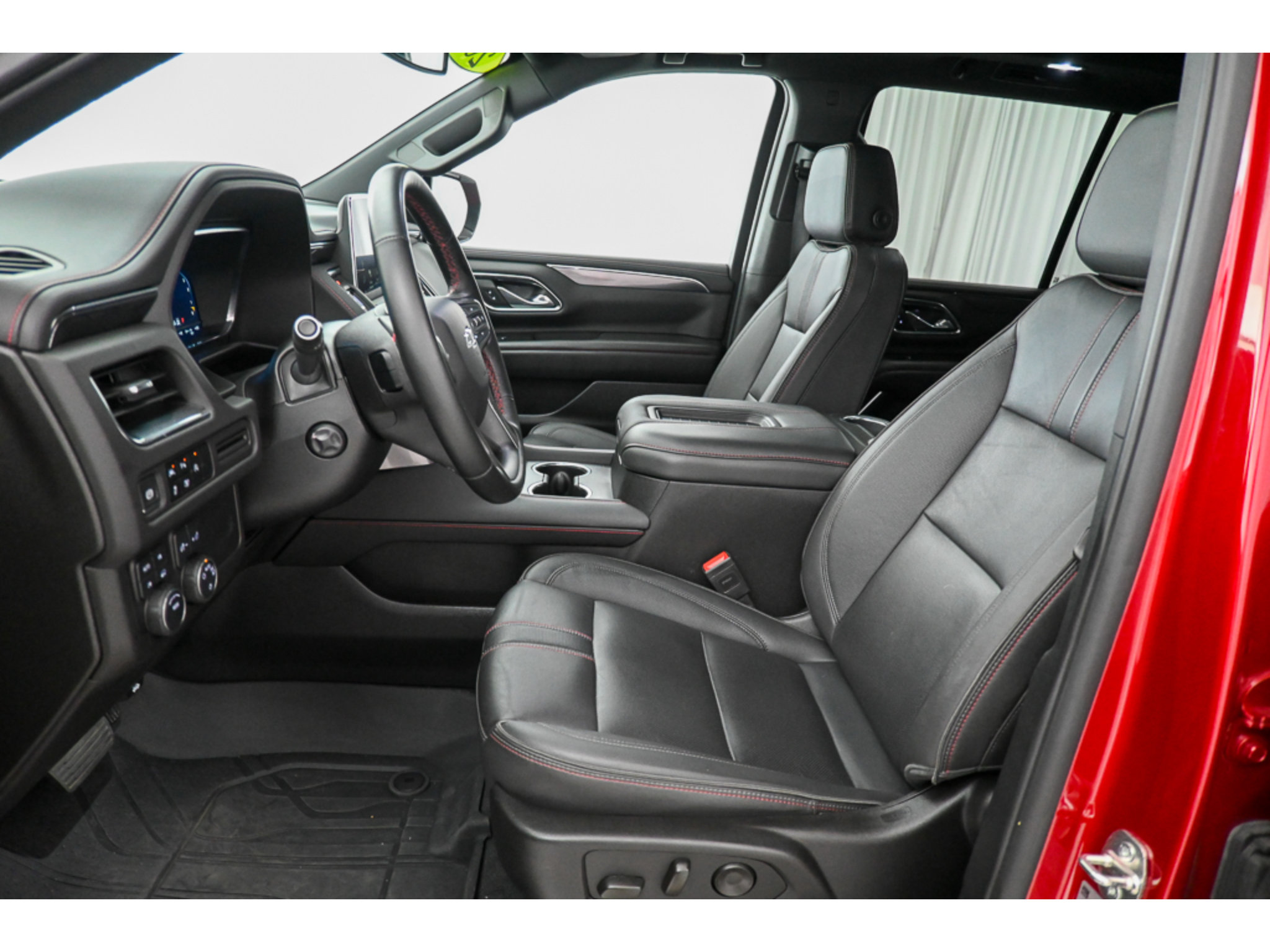 Used 2024 Chevrolet Tahoe RST w/ Luxury Package AWD/4WD image 35