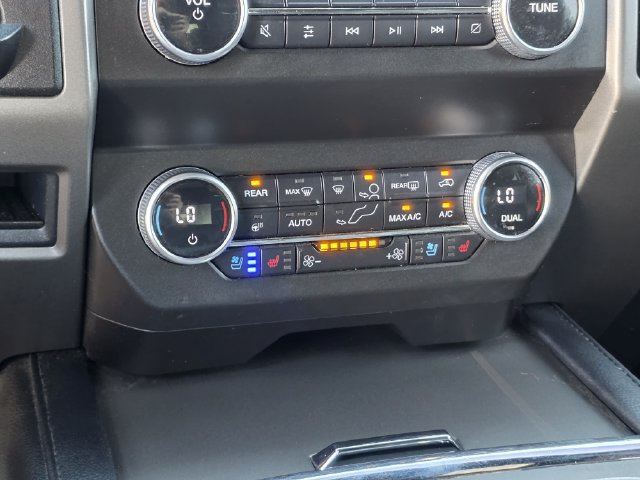 Used 2021 Ford Expedition XLT AWD/4WD image 24
