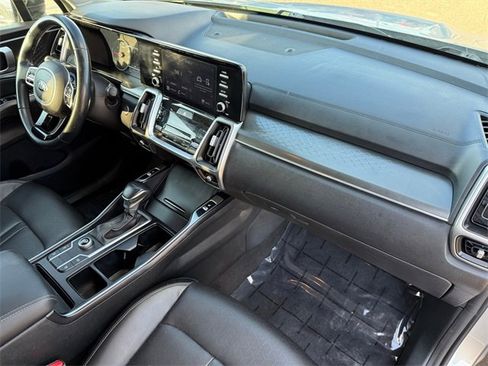 Used 2021 Kia Sorento S image 23