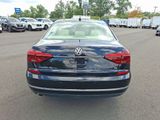 Used 2018 Volkswagen Passat 2.0T SEL Premium image 5