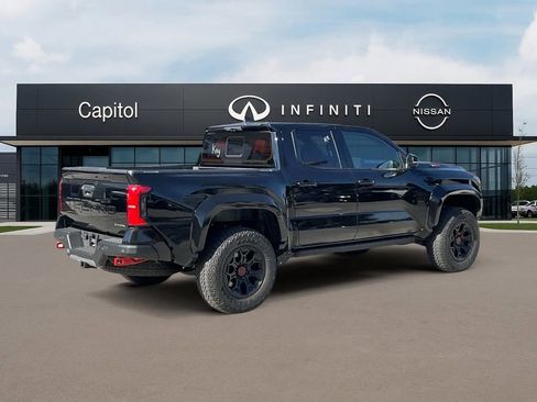 Used 2025 Toyota Tacoma TRD Pro image 5