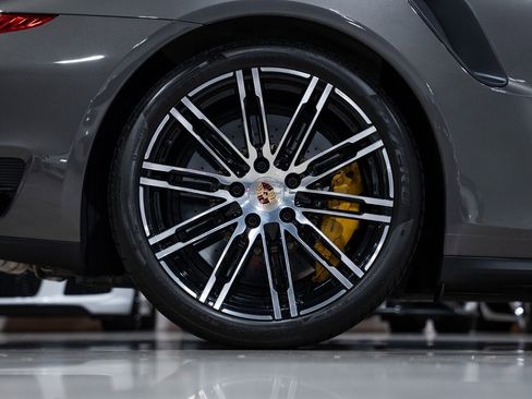 Used 2014 Porsche 911 Turbo S AWD/4WD image 42
