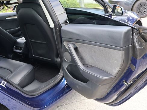 Used 2023 Tesla Model 3 Standard Range RWD image 28