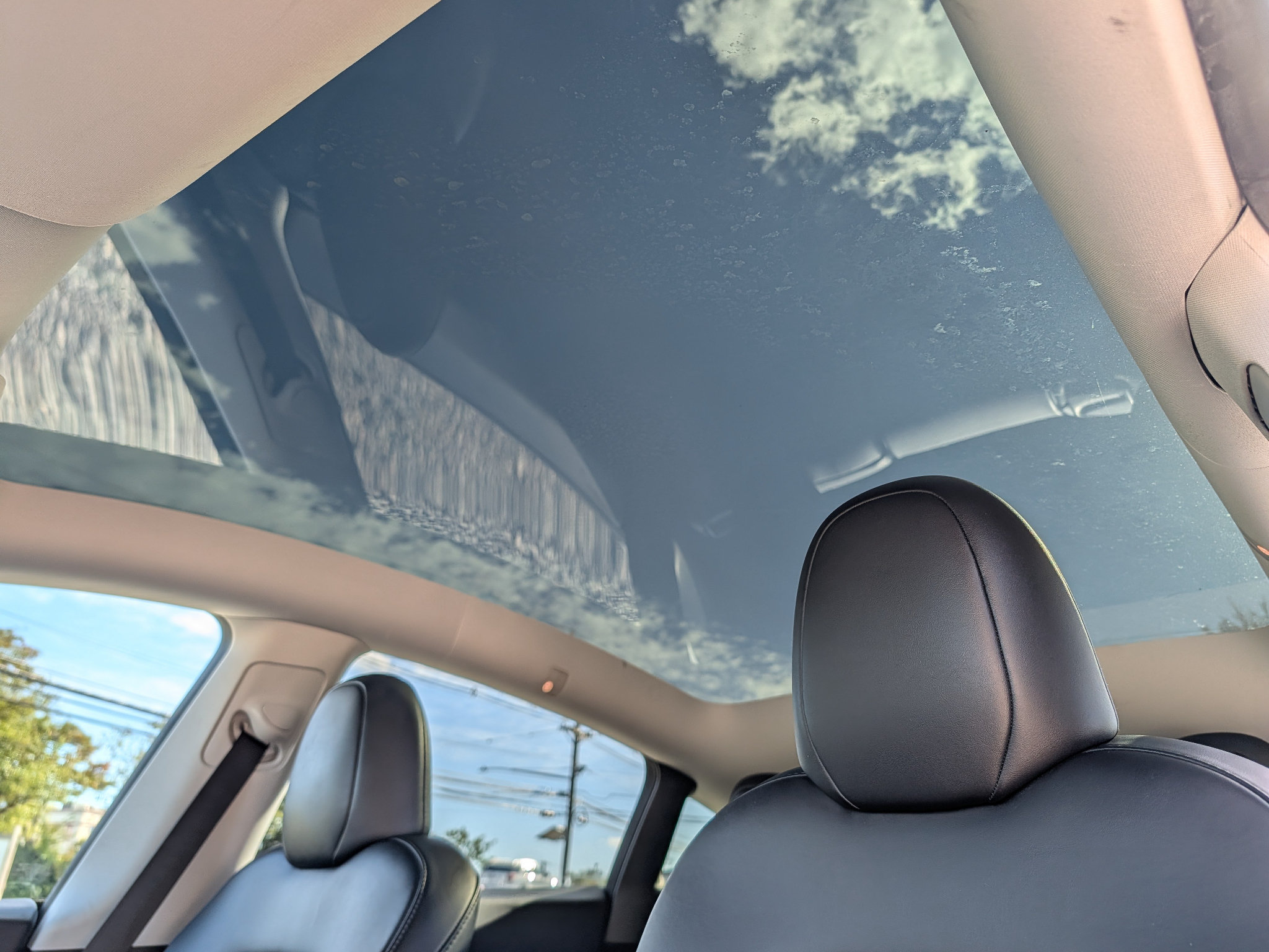 Used 2023 Tesla Model Y Performance AWD/4WD image 16