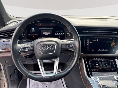 Used 2022 Audi Q8 Premium Plus w/ Premium Plus Package AWD/4WD image 11