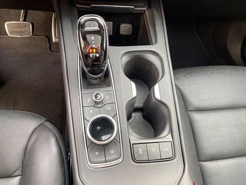 Used 2024 Cadillac XT4 Sport image 37