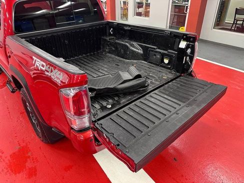 Certified 2021 Toyota Tacoma TRD Off-Road w/ TRD Premium Off Road Package image 23