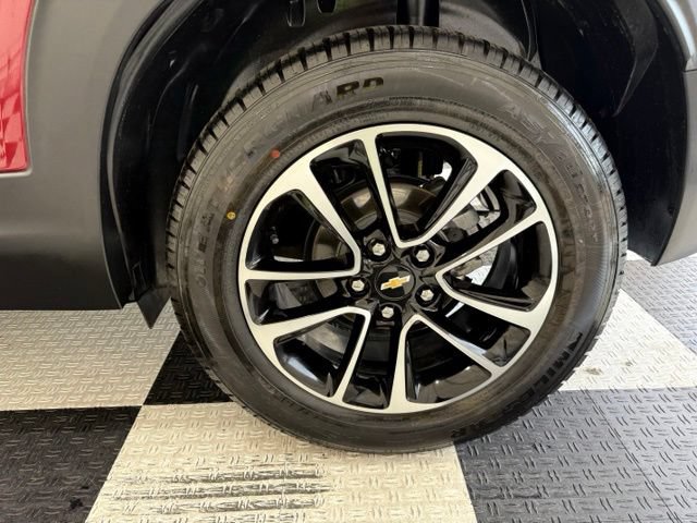 Used 2025 Chevrolet TrailBlazer LT AWD/4WD image 10