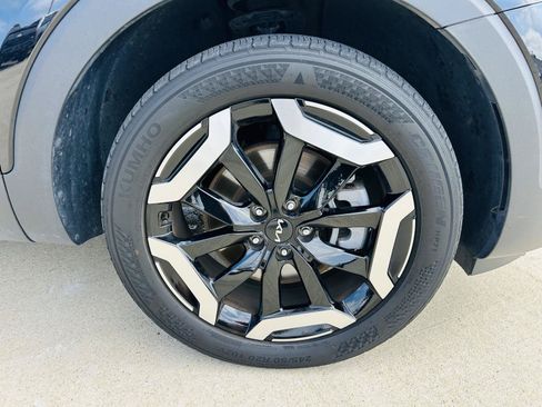 Used 2025 Kia Telluride S FWD image 43