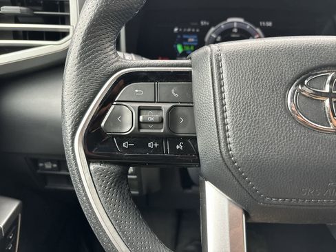 Used 2023 Toyota Tundra Platinum image 7