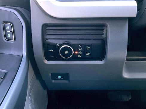 Used 2024 Ford F250 XLT image 36