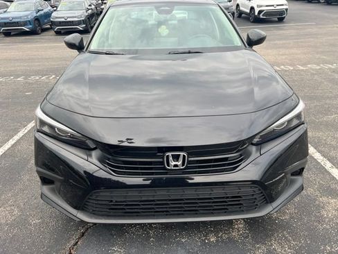 Used 2023 Honda Civic EX image 2