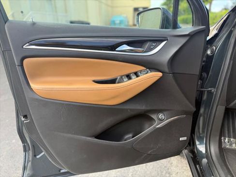 Used 2020 Buick Enclave Essence w/ Sound and Sites Package AWD/4WD image 14