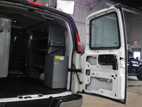 Used 2015 Chevrolet Express 2500 image 70