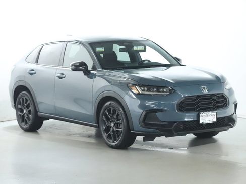 Used 2023 Honda HR-V Sport image 9