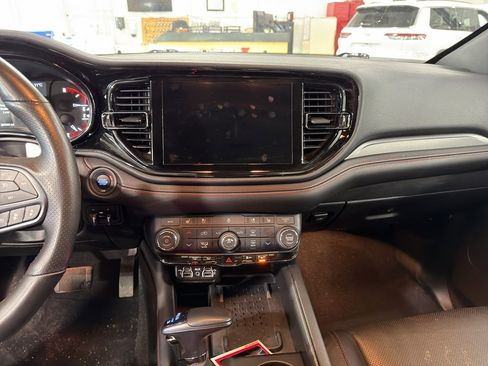 Used 2025 Dodge Durango R/T image 7