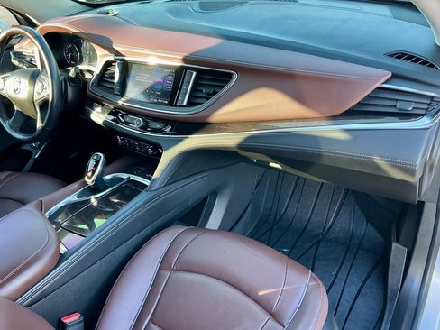 Used 2021 Buick Enclave Avenir w/ Avenir Technology Package image 24