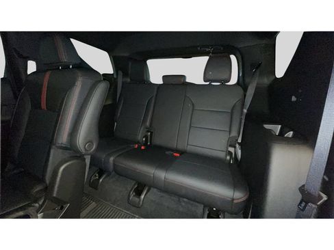 Used 2026 Chevrolet Traverse RS w/ LPO, Floor Liner Package AWD/4WD image 17