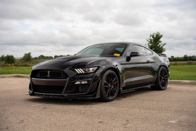 Used 2020 Ford Mustang Shelby GT500 w/ Technology Package RWD image 3