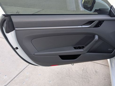 Used 2020 Porsche 911 Carrera image 13