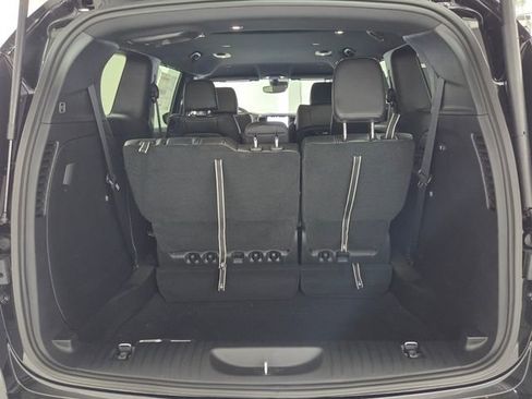 New 2026 Chrysler Pacifica Select image 11