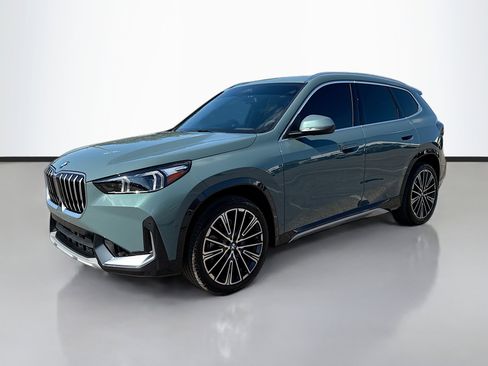 Used 2025 BMW X1 xDrive28i w/ Technology Package image 7