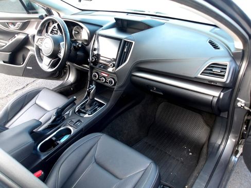 Used 2018 Subaru Impreza 2.0i Limited image 13