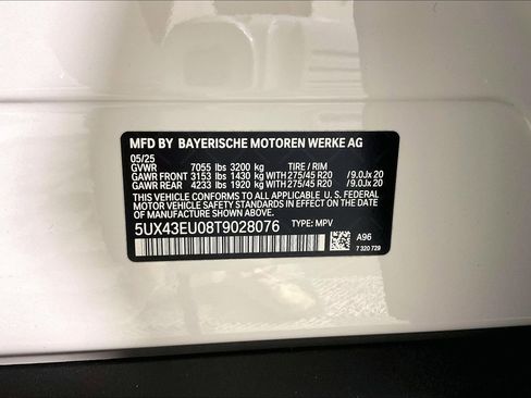 Certified 2026 BMW X5 xDrive50e w/ Executive Package AWD/4WD image 38