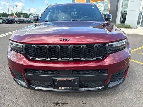 Used 2023 Jeep Grand Cherokee L Laredo AWD/4WD image 2