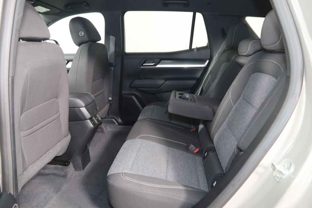Used 2025 GMC Terrain Elevation w/ Technology Package II AWD/4WD image 44