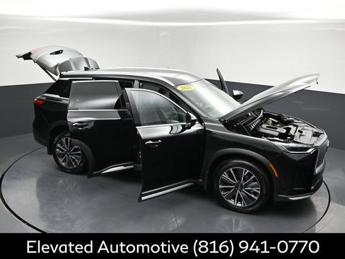 Certified 2026 INFINITI QX60 Luxe w/ Cargo Package AWD/4WD image 31